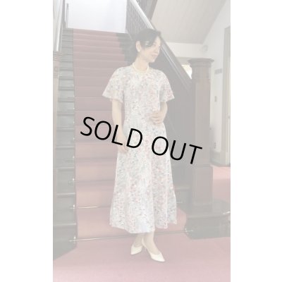 画像3: フレアースリーブワンピース 9号　(可憐、オリジナル、和柄、1点もの、着物リメイク、着物リメイクワンピース、フレアースリーブワンピース、半袖ワンピース、グレーワンピース、レトロ、モダンワンピース、フォーマルワンピース、パーティーワンピス）