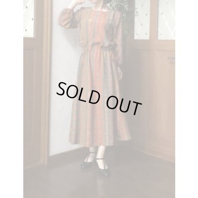 画像3: 長袖ワンピース 9号（オリエンタル更紗、オリジナル、和柄、アジアン、オリエンタル、エキゾチック、更紗、1点もの、着物リメイク、着物リメイクワンピース、ウエスト紐調節ワンピース、モダンワンピース、フォーマルワンピース、パーティーワンピース、ナチュラル、自由コーデ）