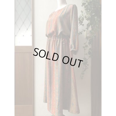 画像8: 長袖ワンピース 9号（オリエンタル更紗、オリジナル、和柄、アジアン、オリエンタル、エキゾチック、更紗、1点もの、着物リメイク、着物リメイクワンピース、ウエスト紐調節ワンピース、モダンワンピース、フォーマルワンピース、パーティーワンピース、ナチュラル、自由コーデ）