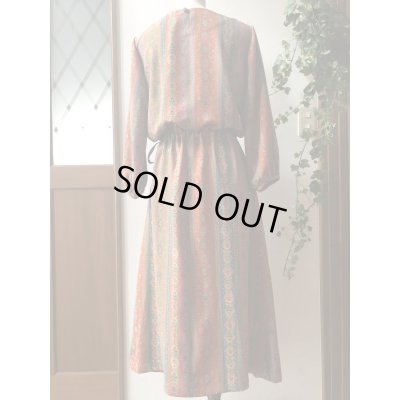 画像4: 長袖ワンピース 9号（オリエンタル更紗、オリジナル、和柄、アジアン、オリエンタル、エキゾチック、更紗、1点もの、着物リメイク、着物リメイクワンピース、ウエスト紐調節ワンピース、モダンワンピース、フォーマルワンピース、パーティーワンピース、ナチュラル、自由コーデ）