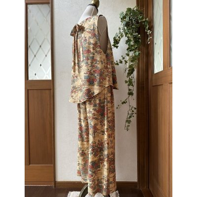 画像19: セットアップパンツスーツ（9〜11号）着物リメイク、着物リメイクセットアップ、オリジナル、和柄、ベージュ、1点もの、絹、パンツセットアップ