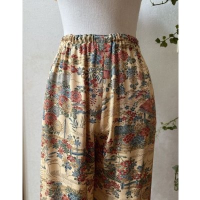 画像16: セットアップパンツスーツ（9〜11号）着物リメイク、着物リメイクセットアップ、オリジナル、和柄、ベージュ、1点もの、絹、パンツセットアップ