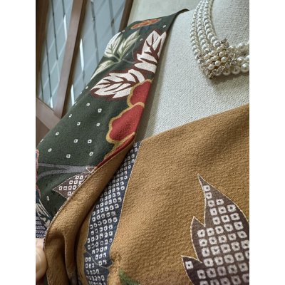 画像13: カシュクール風ハイウエストドレス 9〜11号（からし色、オリジナル、和柄、1点もの、着物リメイク、着物リメイクドレス、フォーマルドレス、ノースリーブドレス、モダン、パーティードレス、振袖リメイク）