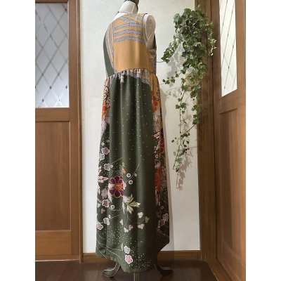画像9: カシュクール風ハイウエストドレス 9〜11号（からし色、オリジナル、和柄、1点もの、着物リメイク、着物リメイクドレス、フォーマルドレス、ノースリーブドレス、モダン、パーティードレス、振袖リメイク）