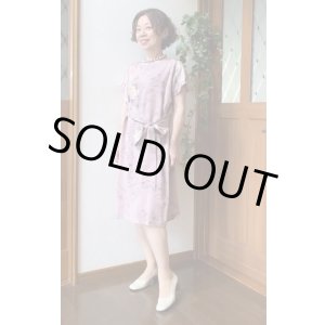 画像: ワンピース（9〜11号）着物リメイク、着物ワンピース、羽織、刺繍、くすみピンク、ひざ丈ワンピース、フレンチスリーブ、ヴィンテージ、レトロ、フォーマル、ドレスアップ、和柄